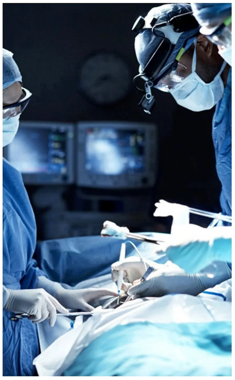 Microcirurgia em ambiente cirúrgico